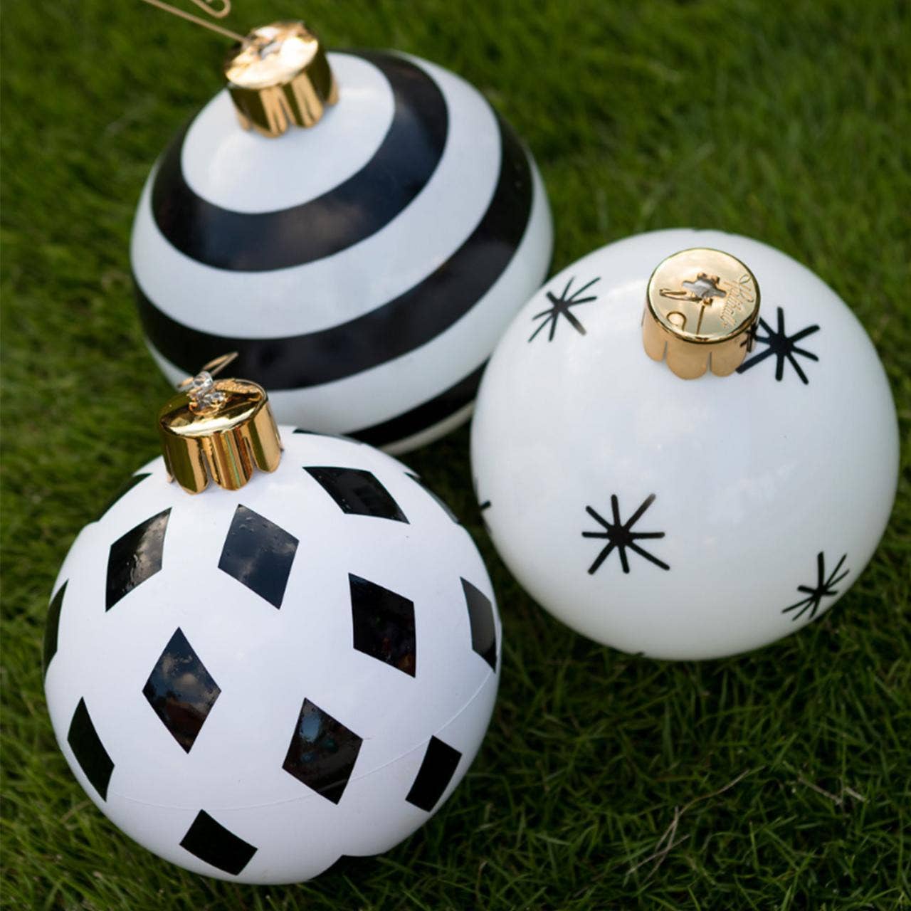 Holiball - 8" Mini Black and White Trio