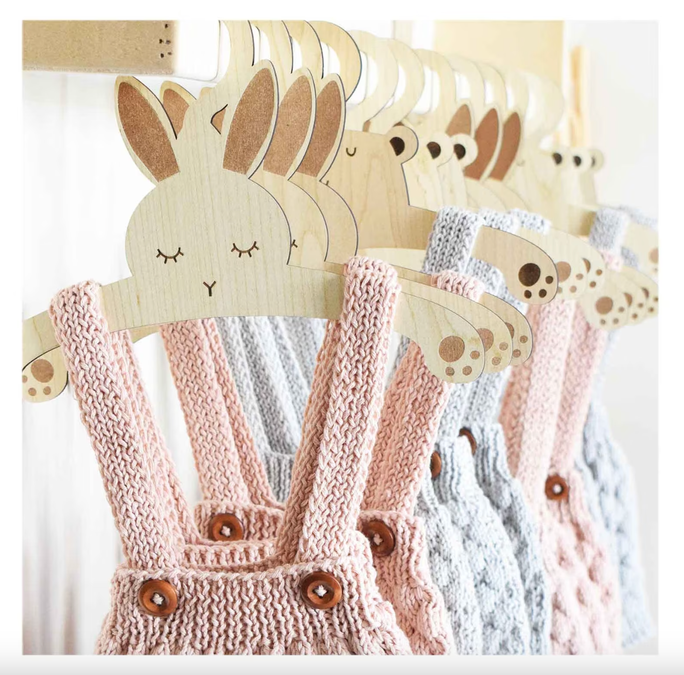 EnjoyMyDesign - Wooden Animal Baby Hangers, Wooden Baby Closet Hangers - Bunny / 35 Pcs
