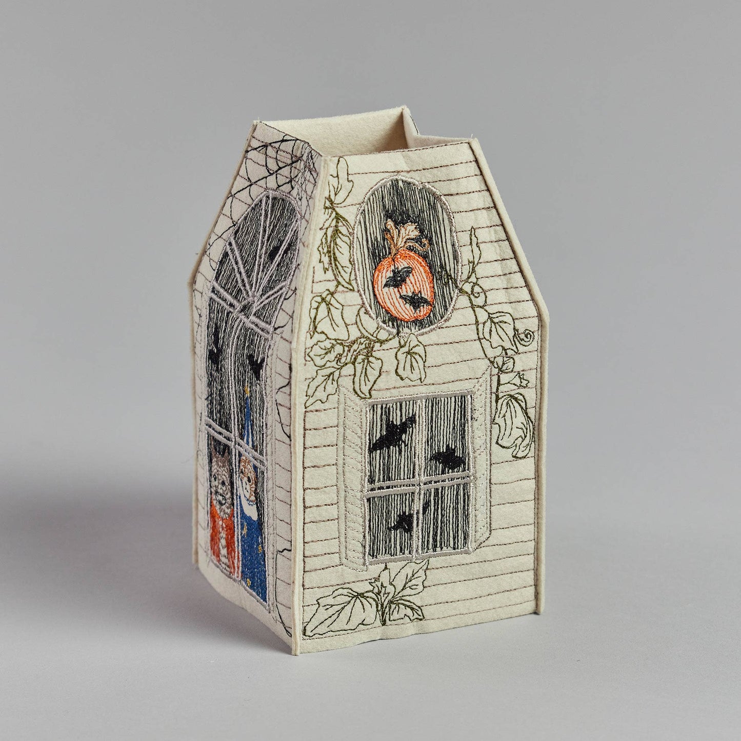 Coral & Tusk - Haunted House Tissue Box Cover