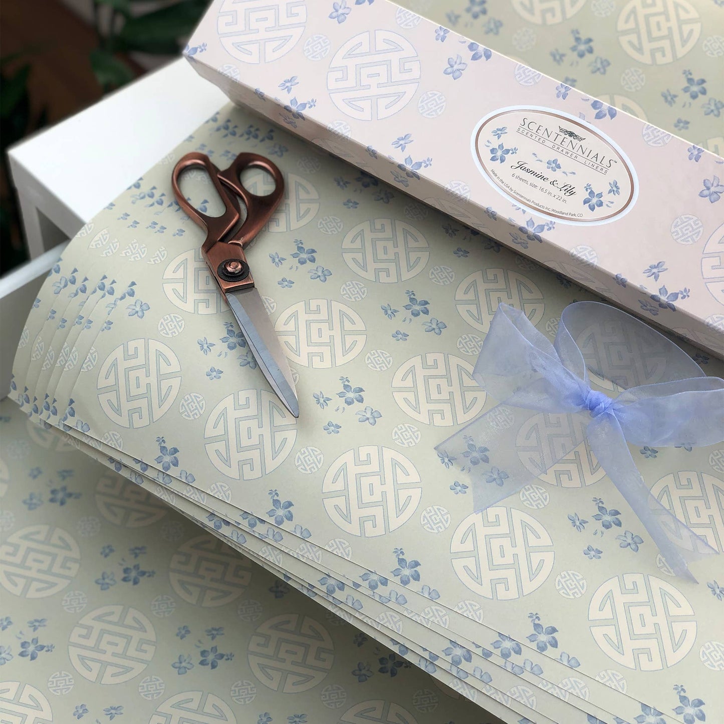 Scentennials Products - Jasmine & Lily Scented Drawer Liners
