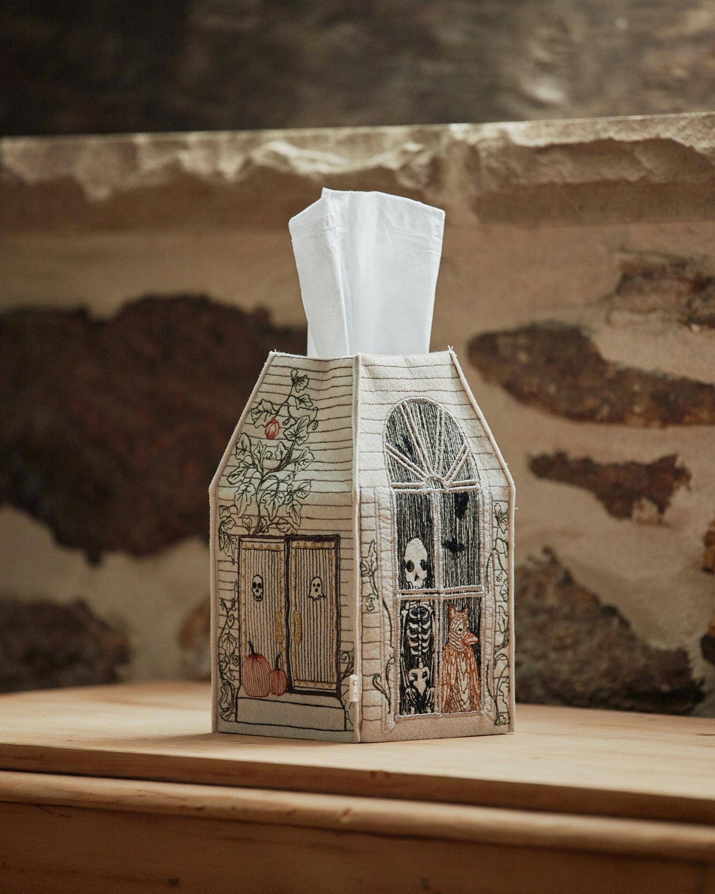 Coral & Tusk - Haunted House Tissue Box Cover