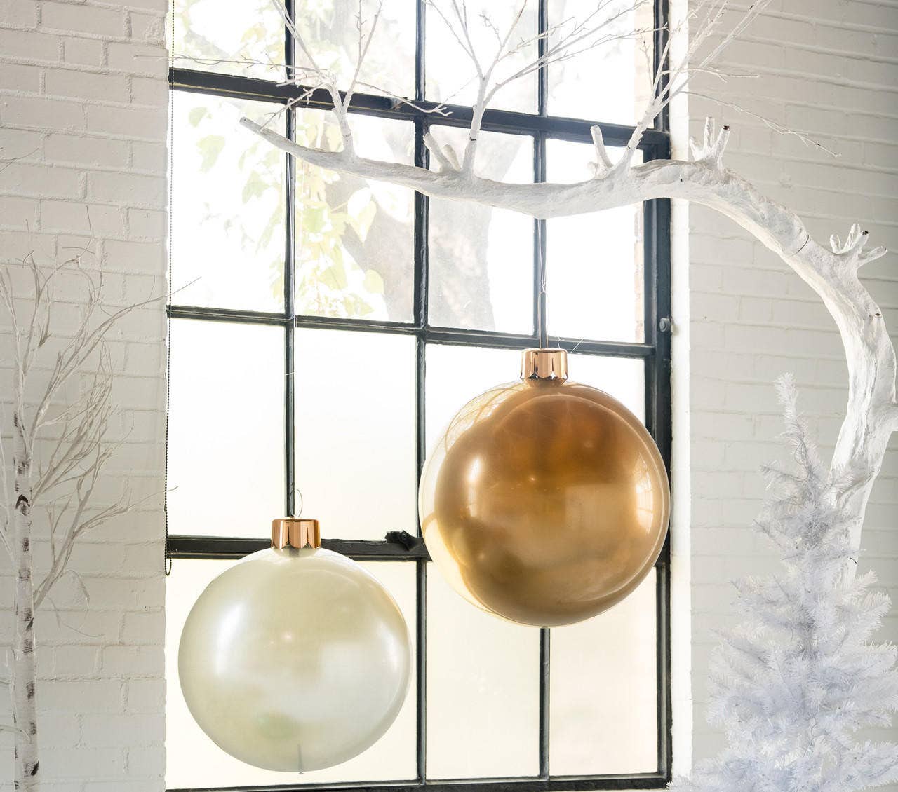 Holiball - Vintage Gold Holiball® - 18"