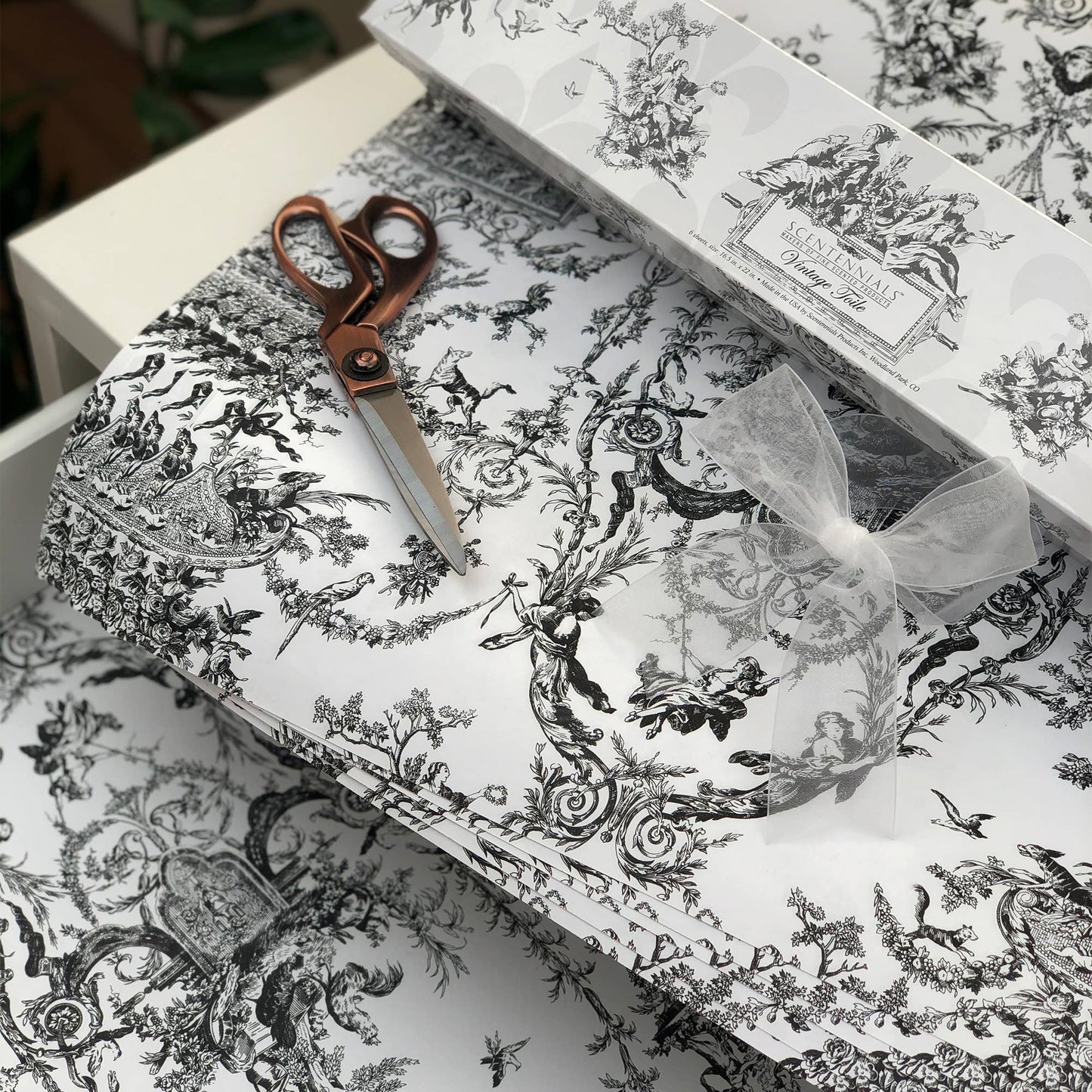 Scentennials Products - Vintage Toile Gray Scented Drawer Liners