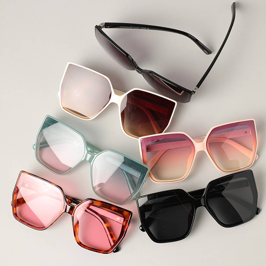 Fashion City - High Fashion Metal Temple Square Frame Sunglasses